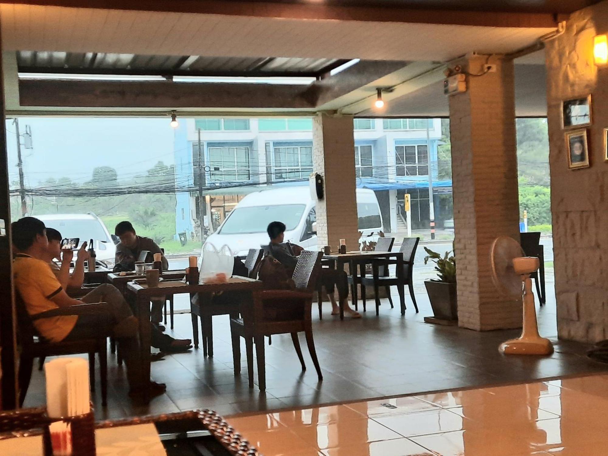 Purimas Resortel Rawai Kültér fotó